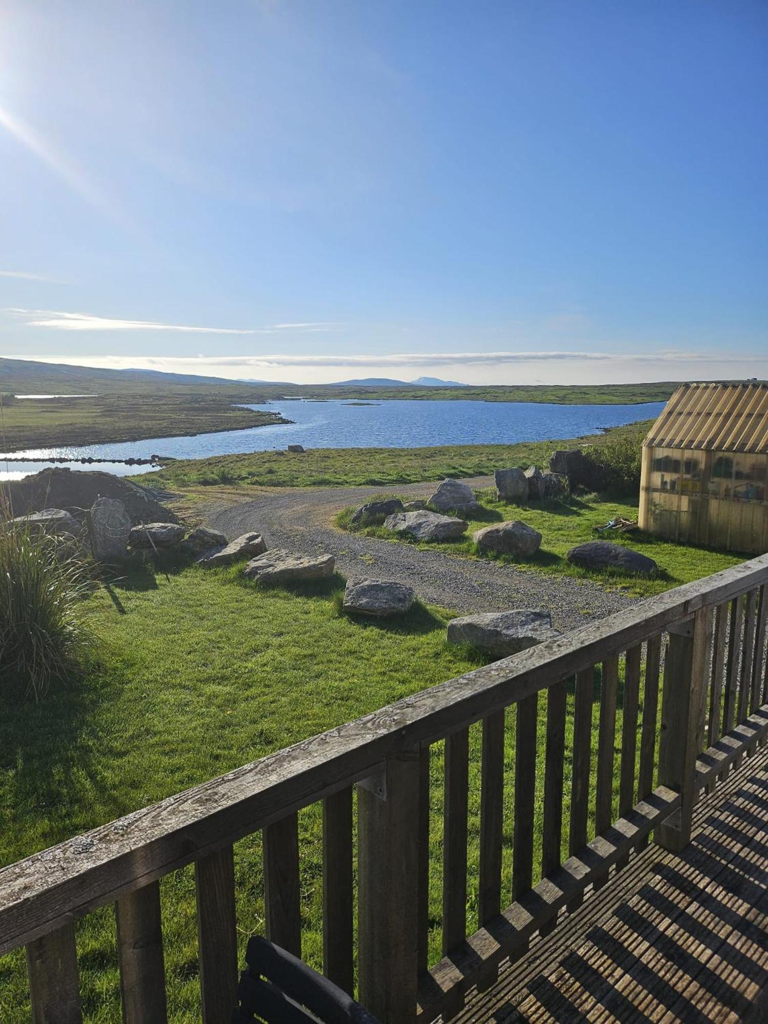 North Uist Lodges Tigharry Стая снимка