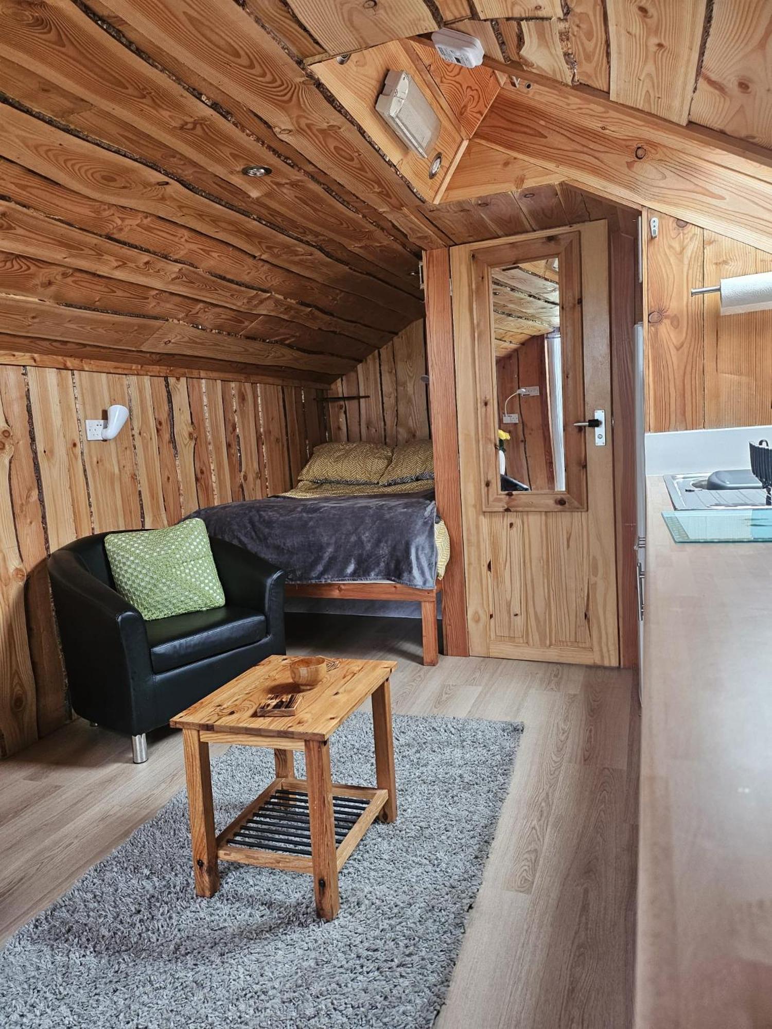 North Uist Lodges Tigharry Стая снимка